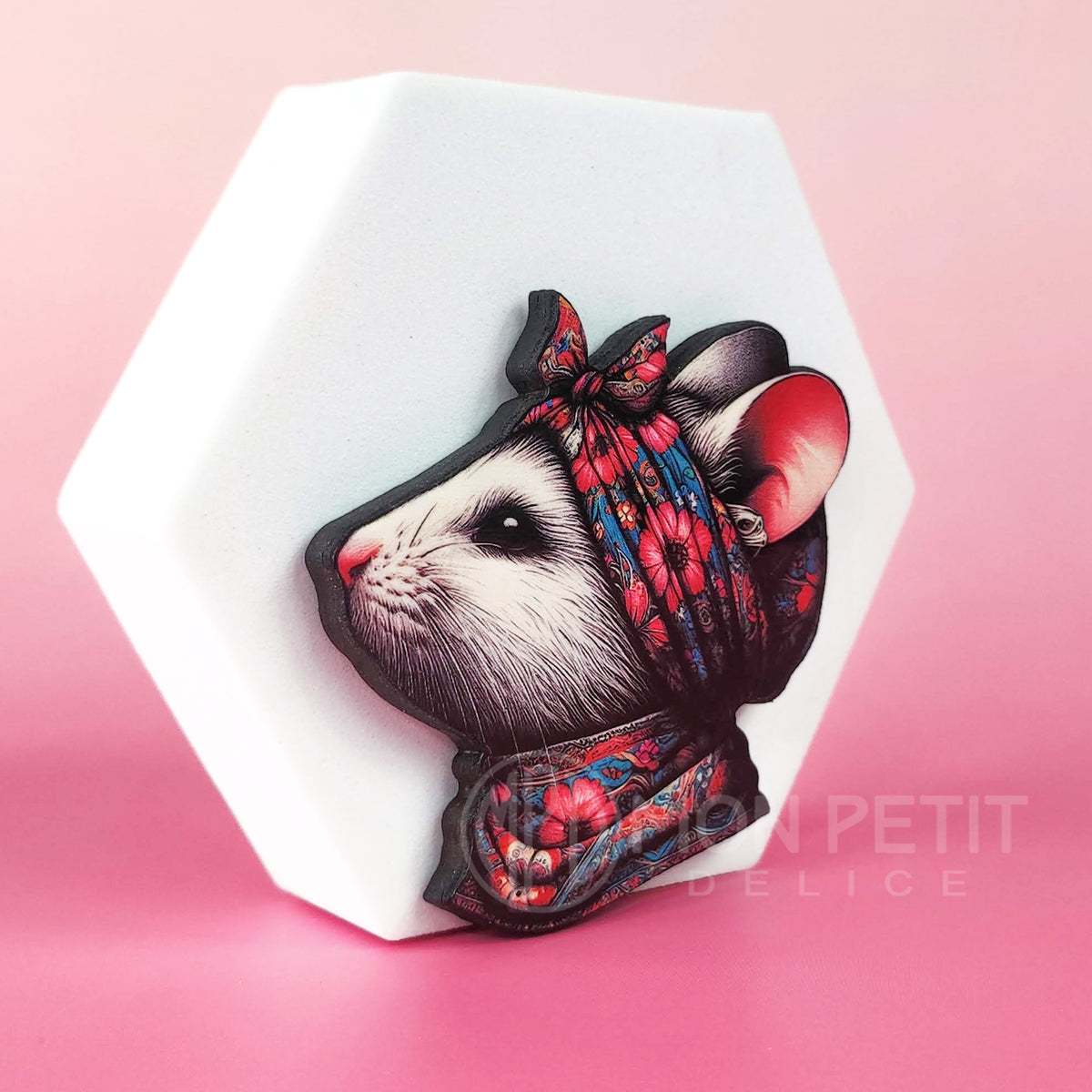 Rata Bohemia 🐭🎨✨ Broche de madera hecho a mano.
