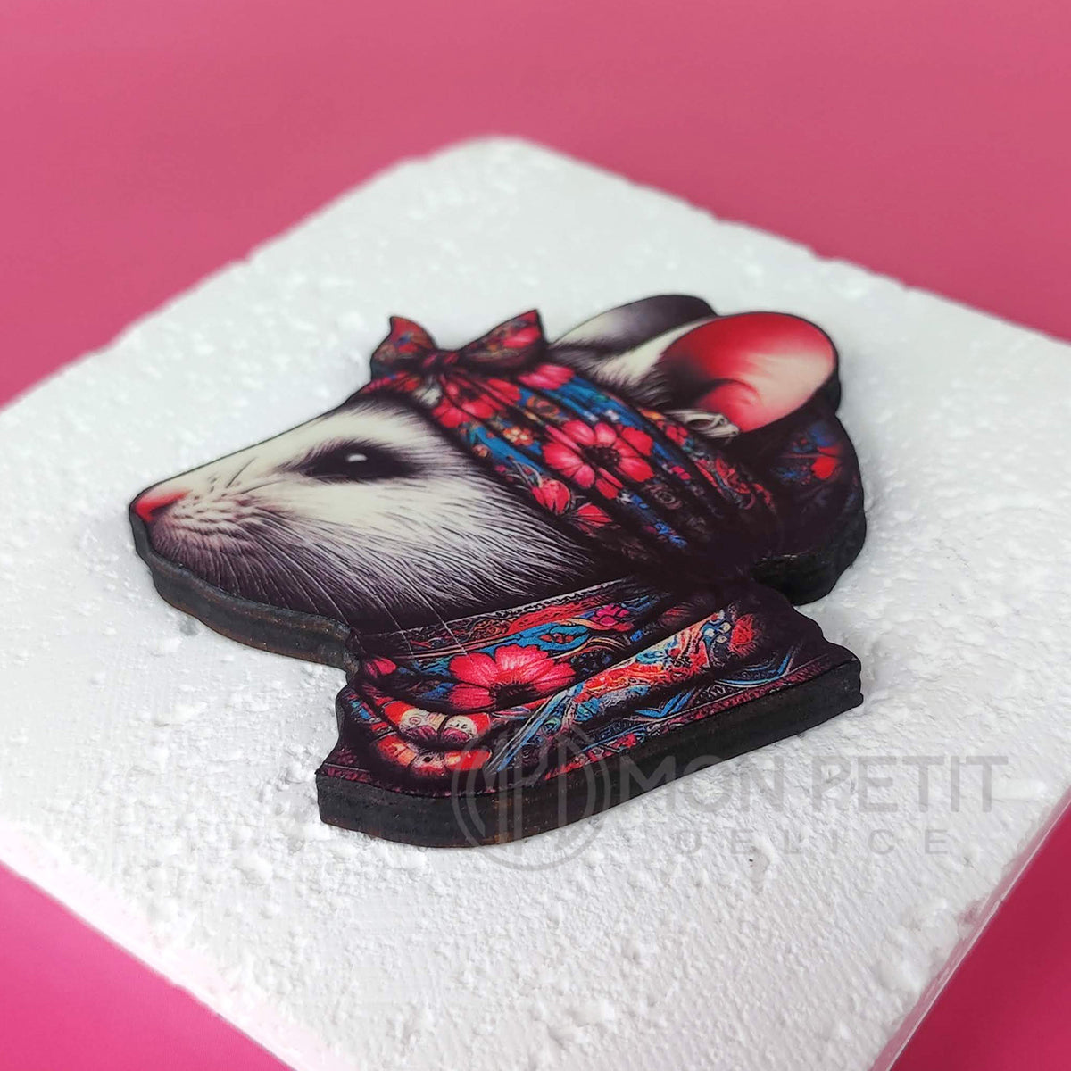 Rata Bohemia 🐭🎨✨ Broche de madera hecho a mano.