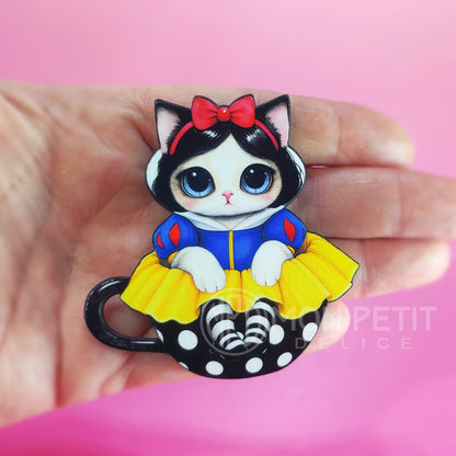 Broche en Bois Minette Blanche-Neige 🍎🐱